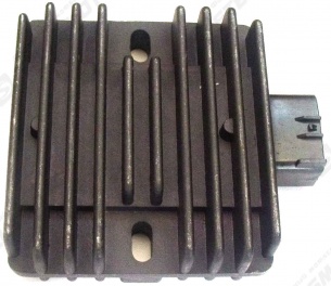 Регулятор напряжения 12В STELS UTV 800H EFI
